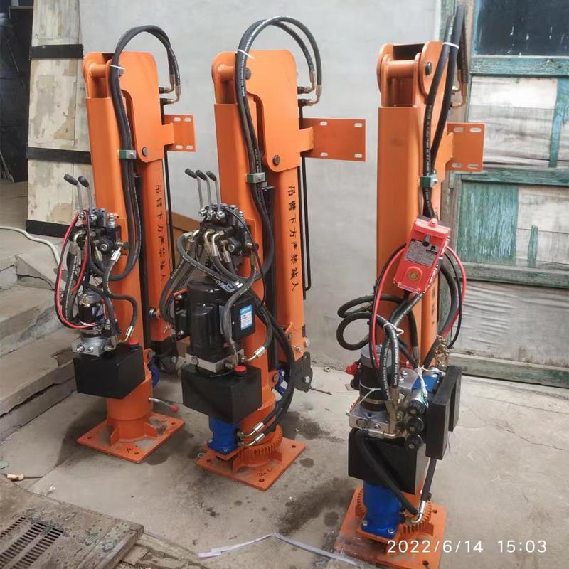 平乡县重汽蓝牌随车吊 3.2吨 国六动力强 液压驱动 农用自卸起重机